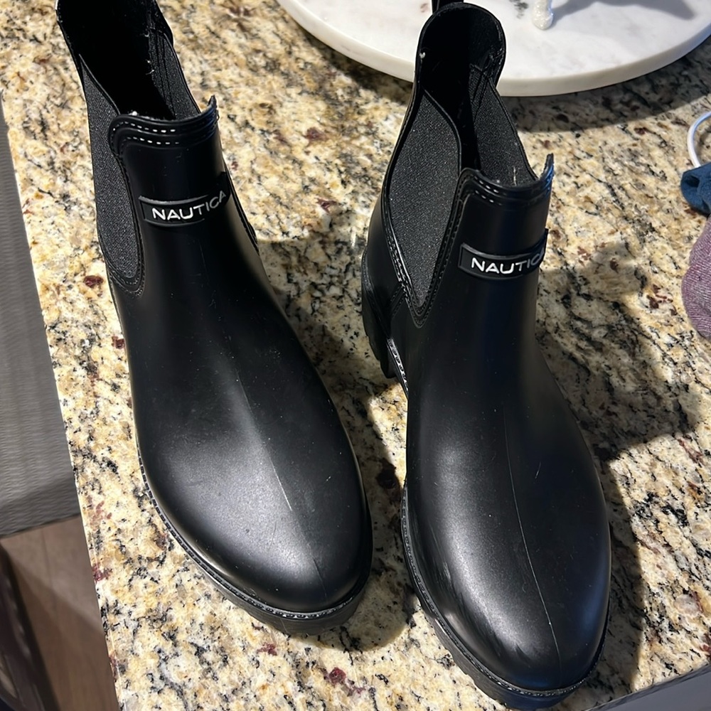 Black Nautica